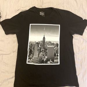 Nike graphic t-shirt size medium